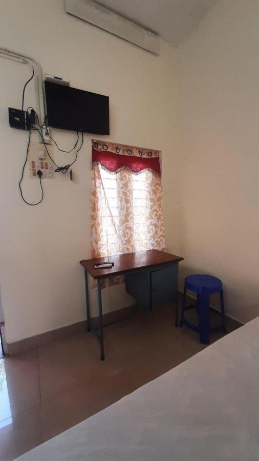 Zaina Tourist Home Kollam Luaran gambar