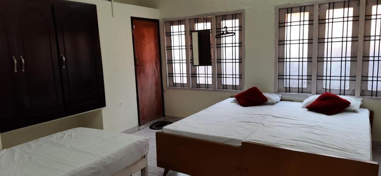 Zaina Tourist Home Kollam Luaran gambar