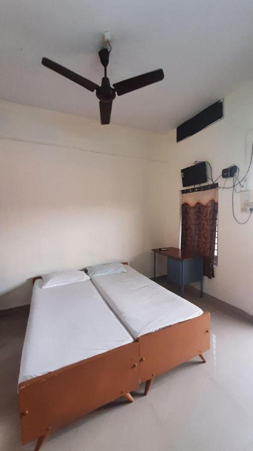 Zaina Tourist Home Kollam Luaran gambar